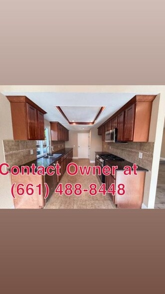 Building Photo - 8232 Moorhaven Way