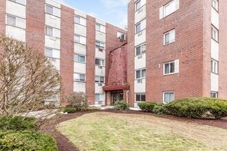 Building Photo - 215 Winter St