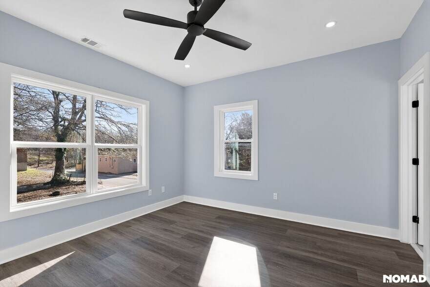 Building Photo - 935 Pelham St NW