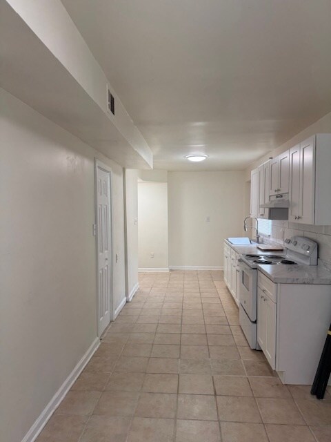 Building Photo - 2237 Emerald Castle Dr