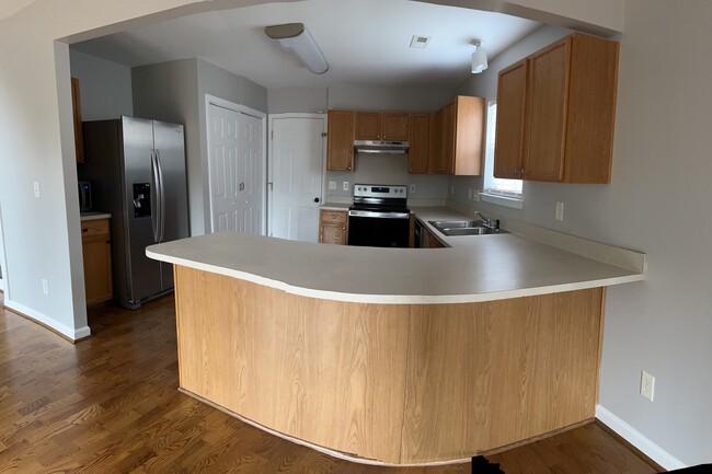 Building Photo - 1071 Valley Forge Rd