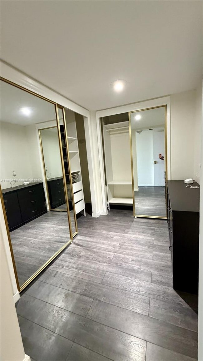 Building Photo - 2681 S Course Dr