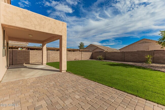 Building Photo - 5665 W Laurie Ln