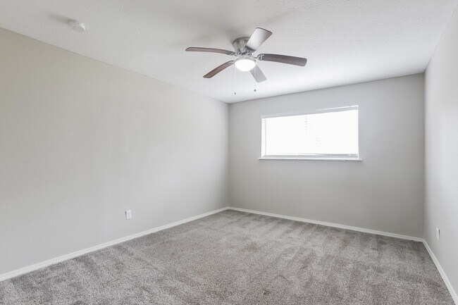Building Photo - 3607 Dawnwood Dr