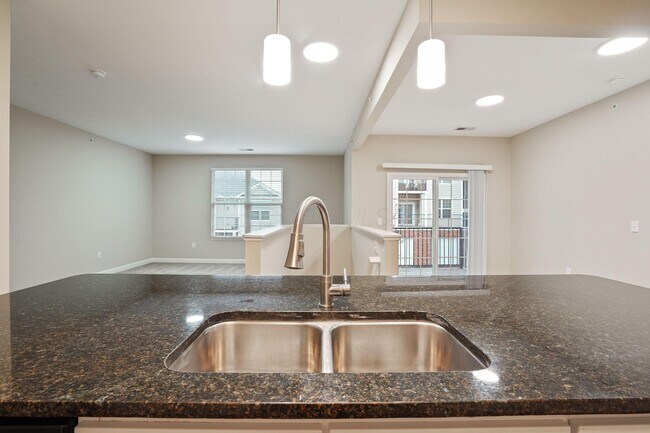 Building Photo - 5148 Foxtail Pine St