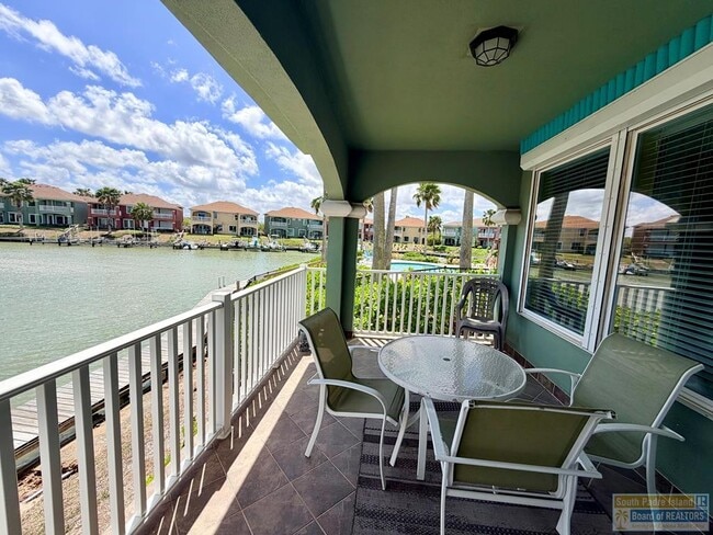 Building Photo - 17 Harbor Point