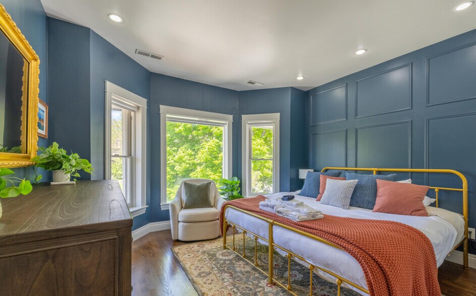 Building Photo - 630 E 300 S