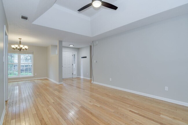 Building Photo - Brick Ranch in Evans