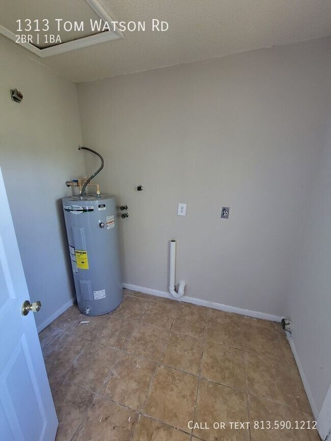 Building Photo - 1313 Tom Watson Rd