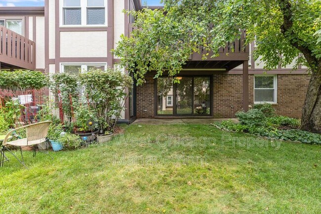 Building Photo - 2930 Northampton Dr