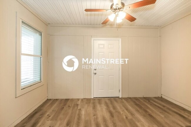 Building Photo - 3 Bedroom Pet-Friendly Home in Green Cove Springs, FL with Main Street Renewal