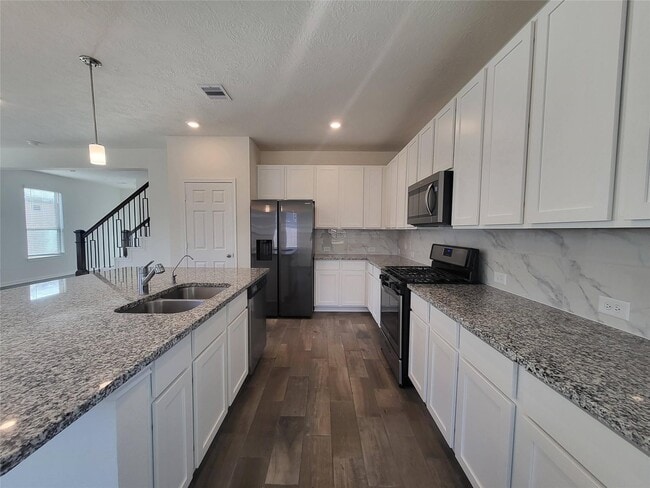 Building Photo - 9303 Sandoval Cir