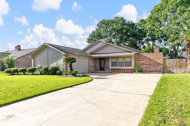 Building Photo - 819 Millpond Dr
