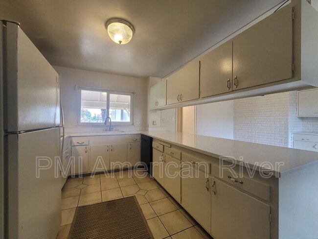Building Photo - 9060 Talisman Dr