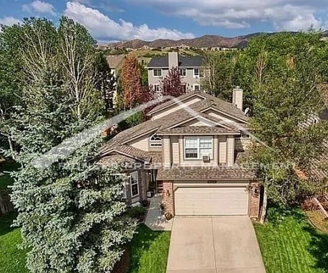 Building Photo - Beautiful 3bd/2.5 bath home with a peaceful backyard, AC, and 2.5 car garage near Ute Valley Park