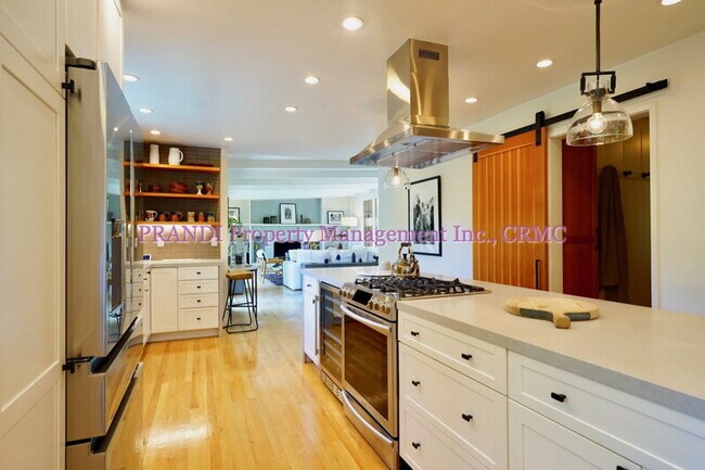 Building Photo - 22 Madrone Ct