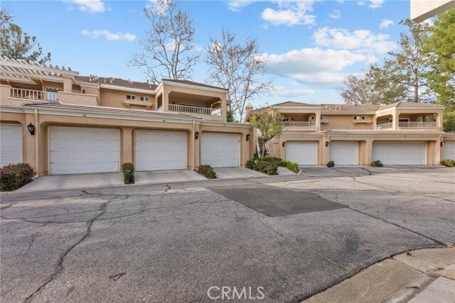 Building Photo - 24013 Arroyo Park Dr