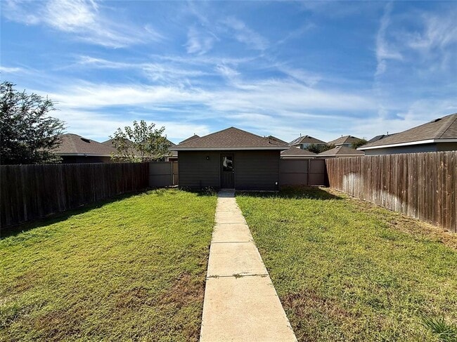 Building Photo - 4709 Giordano Dr