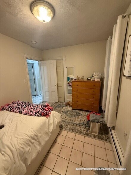 Building Photo - 190 L St