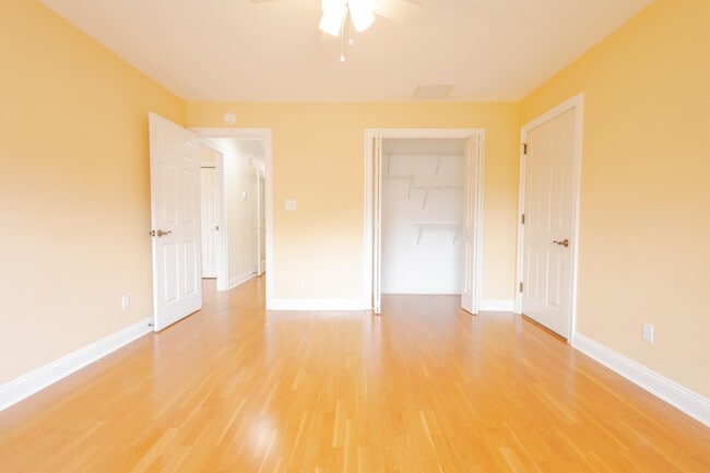 Building Photo - 4485 Turnberry Pl