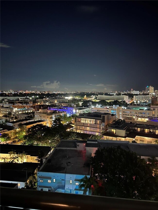 Building Photo - 1800 Collins Ave