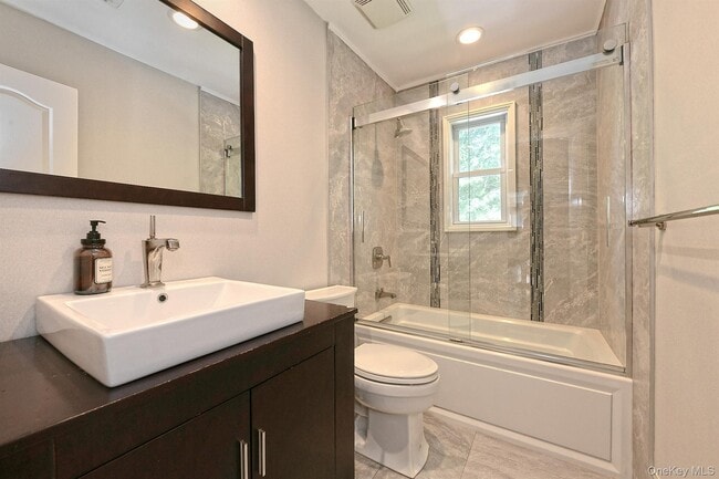 Building Photo - 2 Cherrywood Ln