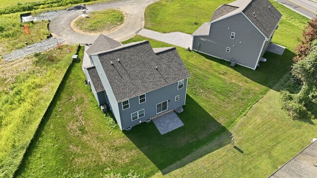 Building Photo - 116 Rose Ct