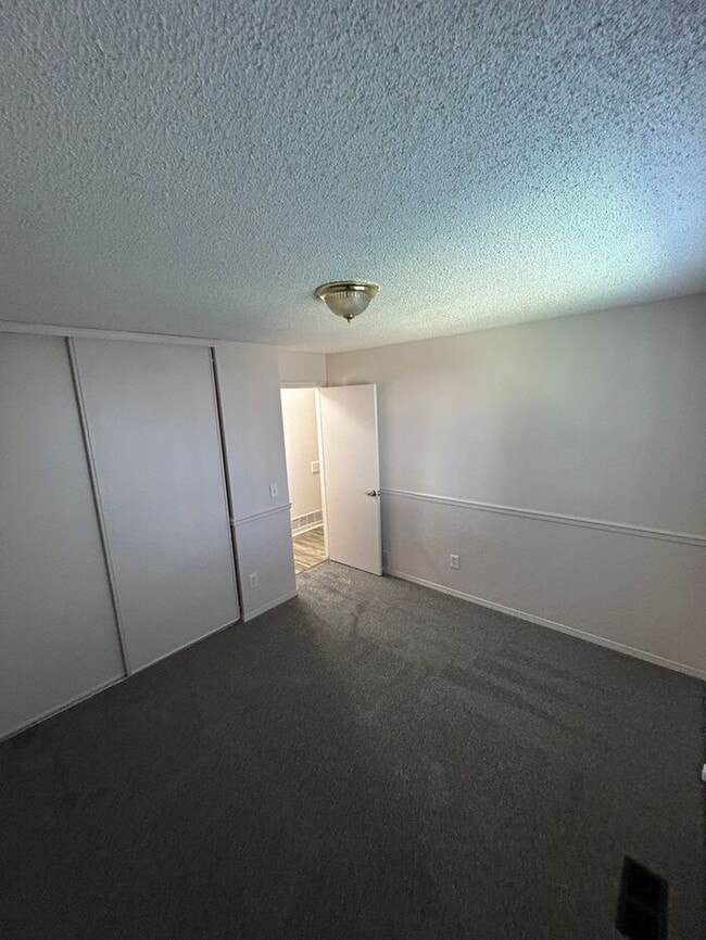 Building Photo - 8555 S Estes St