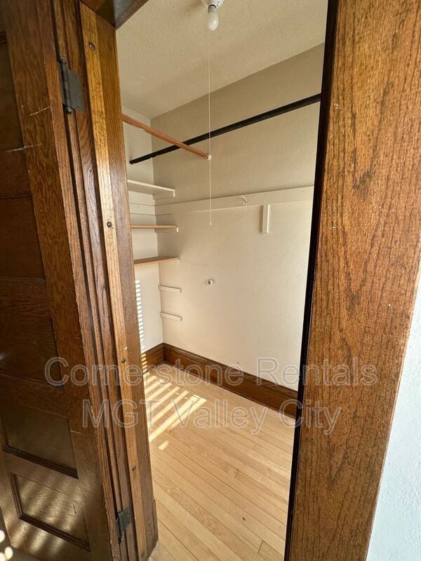 Building Photo - 141 6th St NW