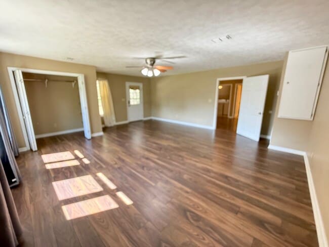 Building Photo - 1097 Wolfe Rd