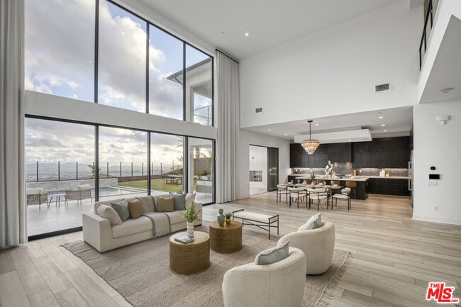 Building Photo - 20248 Willoughby Ln