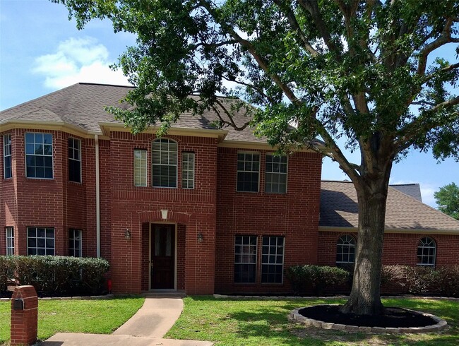Building Photo - 7211 N Hearthstone Green Dr