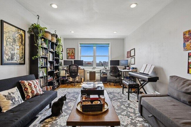 Building Photo - 8450 JFK Blvd E