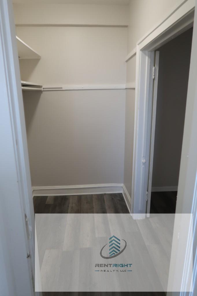 Building Photo - 4477 N Elston Ave