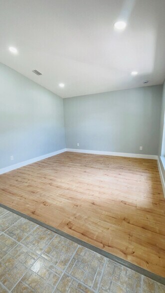 Building Photo - 20255 Macon Ln
