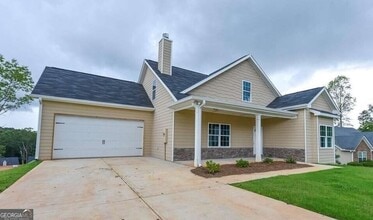 Building Photo - 2434 Remington Dr