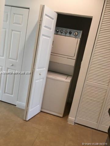 Building Photo - 1028 SW 147th Ave