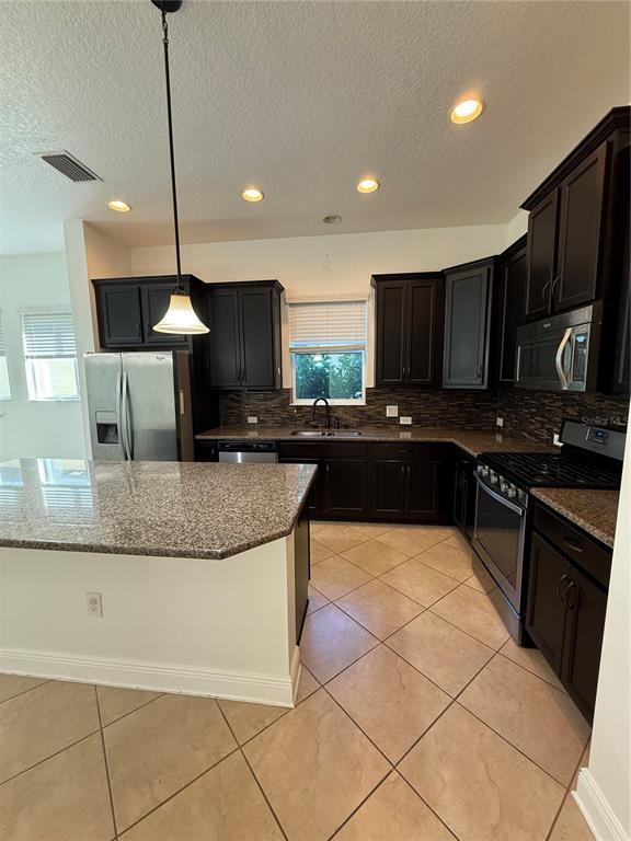 Building Photo - 6948 Old Benton Dr