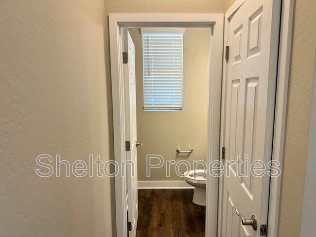 Building Photo - 28394 N 132nd Ave.