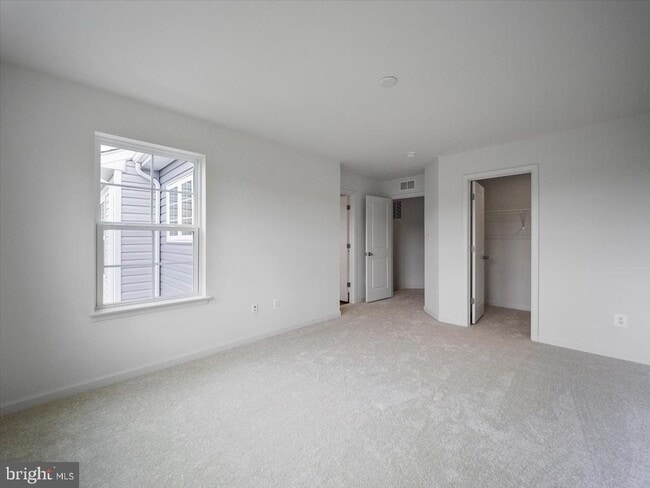 Building Photo - 258 Clifton Mnr