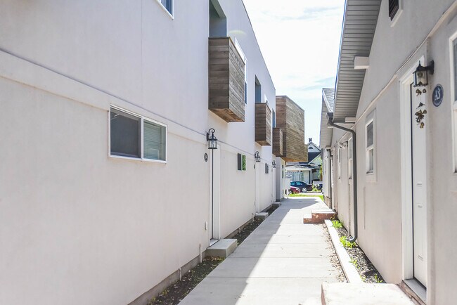 Building Photo - 951 Washington St