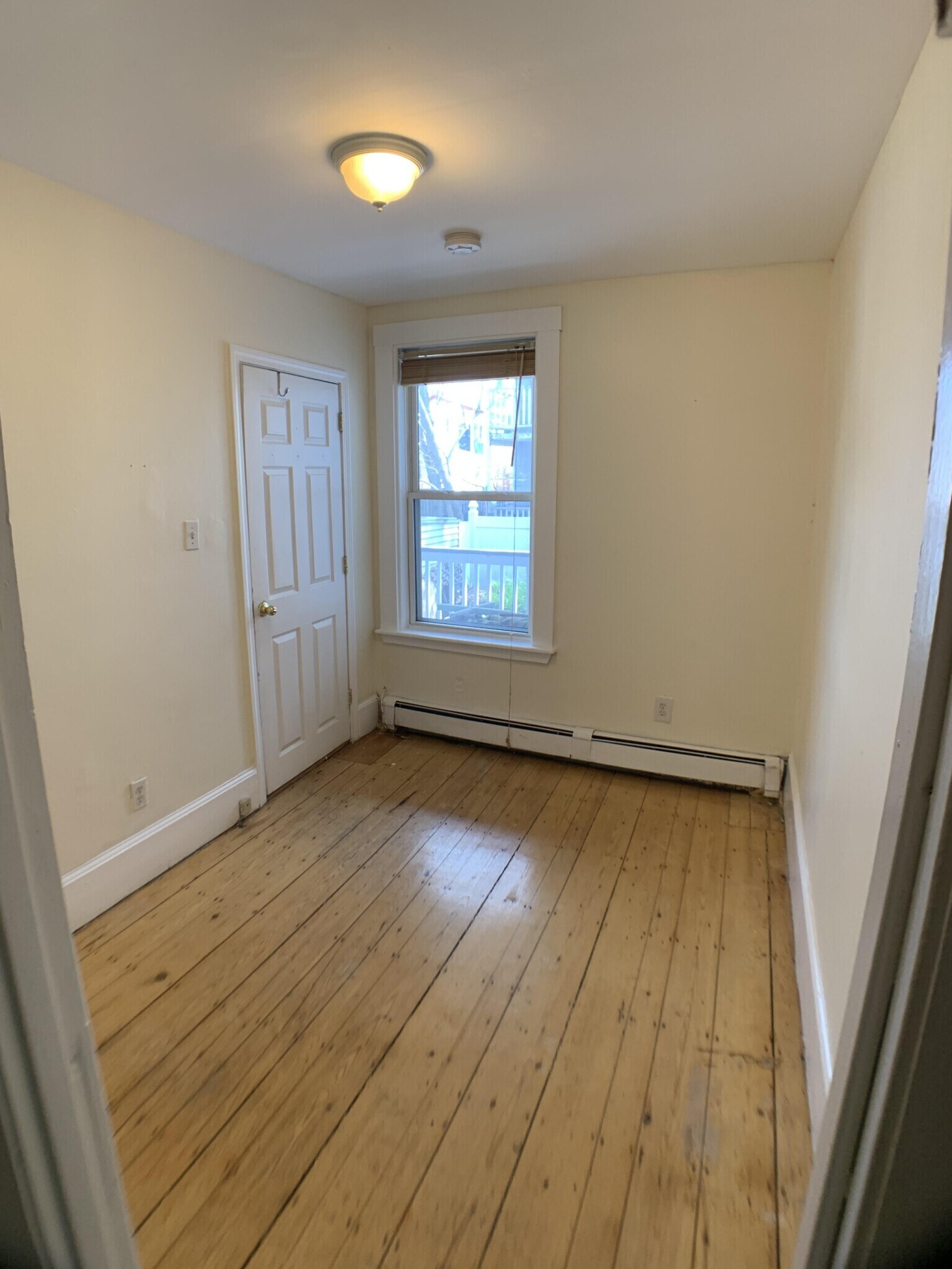 Building Photo - 68 Pleasant St