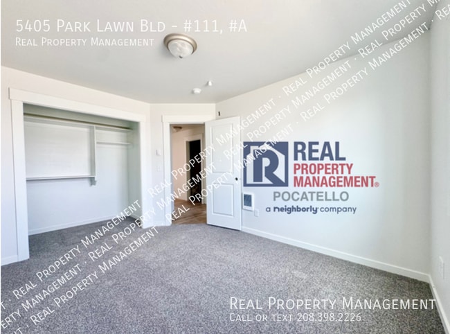 Building Photo - 5405 Park Lawn Dr