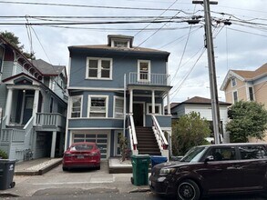 Building Photo - 1239 Park Ave