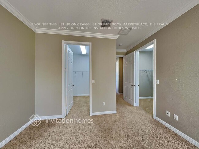 Building Photo - 716 NW 83rd Pl