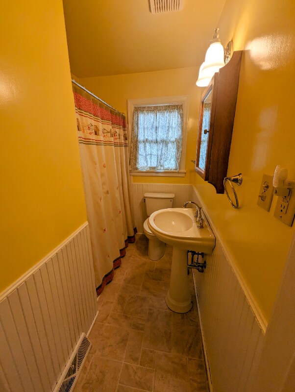Building Photo - 2832 Jeffers Dr