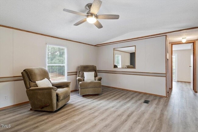 Building Photo - 10317 Giles Rd