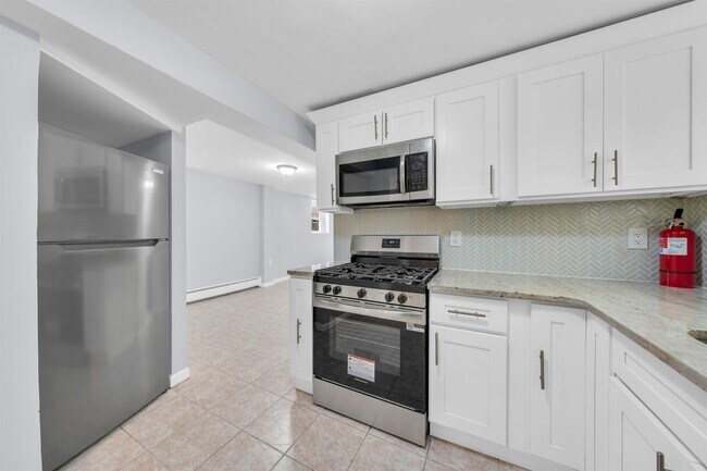 Building Photo - 217 50th St