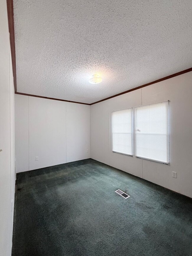 Building Photo - Beauregard Rental On Large 1/2 Acre Lot!