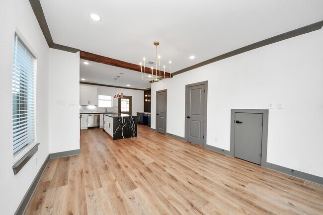 Building Photo - 7925 Ritz St